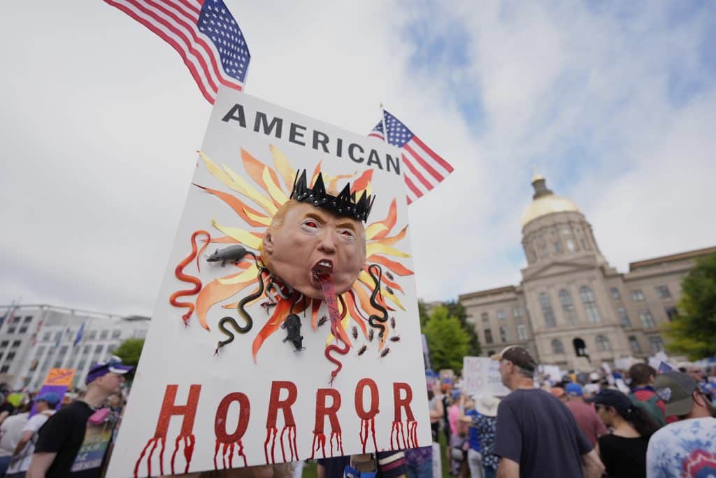 AP No Kings 1 - Bucks County Beacon - Photos of Anti-Trump 'No Kings' Demonstrations Across the US