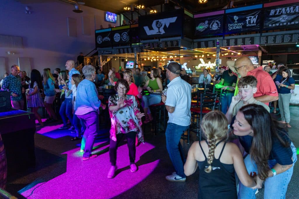 Danny Ceisler Labor Day Crowd B - Bucks County Beacon - Photo Essay: Bucks County Democratic Sheriff Candidate Danny Ceisler Rocks Labor Day Fundraiser with Local Music Legends